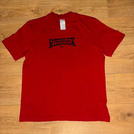 T-shirt Reebok