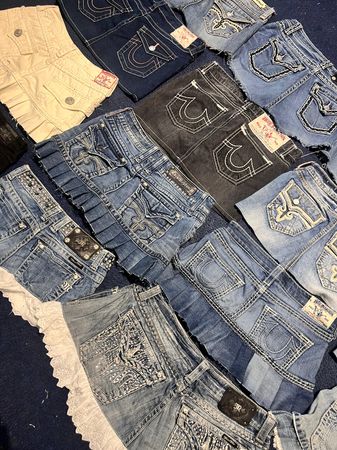 JUPES TRUE RELIGION MISS ME ROCK REVIVAL POUR FEMMES