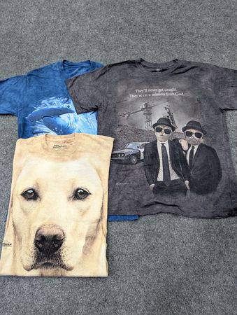 CRZ1739 The Mountain Animal Print T-Shirts