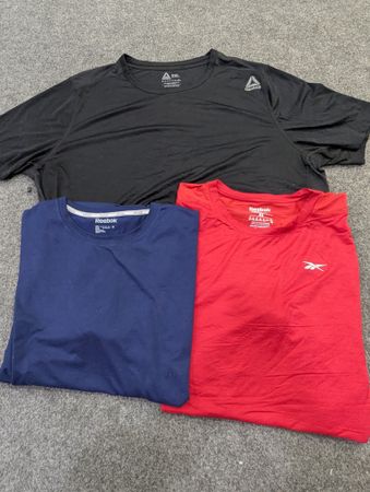 ZV1753 Reebok T-Shirt sportive