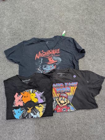 T-shirt con stampa di cartoni ZV1765