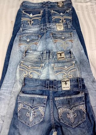 CR6447 Vintage Rock Revival Men’s Jeans