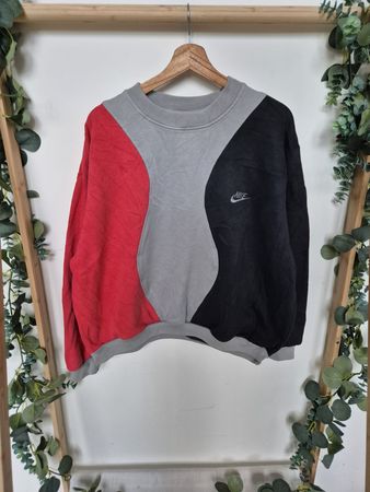 Upcycle Nike Sweatshirt