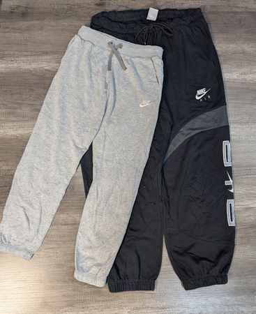 3600 - Nike Trousers