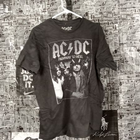 MUSIC T-SHIRTS - BUNDLE 04