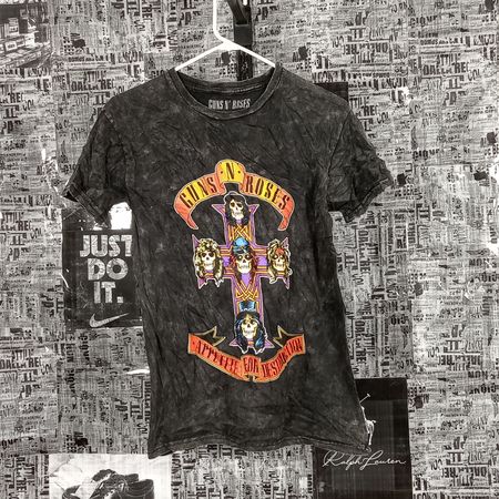 MUSIC T-SHIRTS - BUNDLE 06