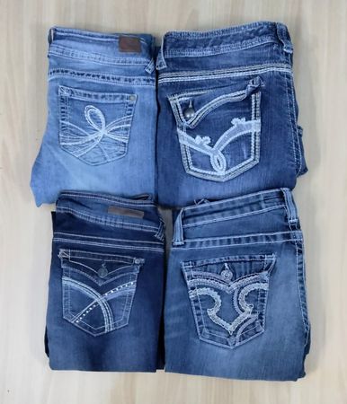 JA 0556 Women’s Embellished Flared Jeans