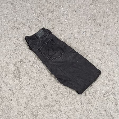 LEVI'S WOMAN'S DENIM JEANS - BUNDLE 106