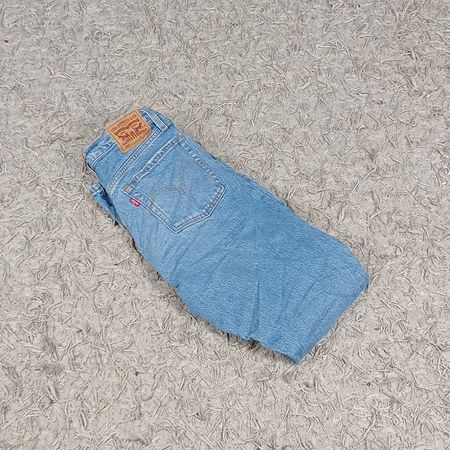 LEVI'S WOMAN'S DENIM JEANS - BUNDLE 111