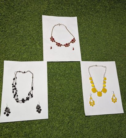 (FV-913) Ensembles de colliers déclaratifs avec boucles d'oreilles – Design tendance