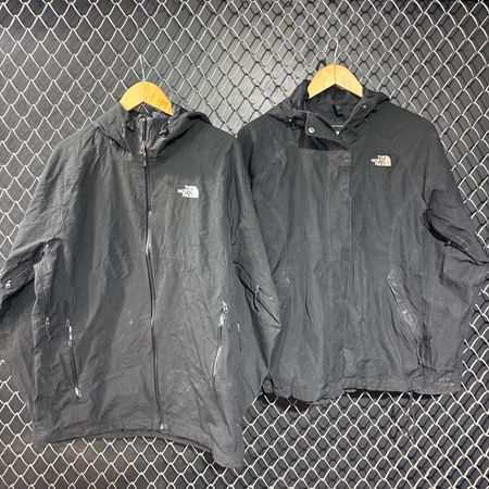 The North Face Jackets (FNC:1432)