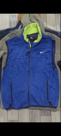 Chaquetas y chalecos de forro polar de marcas mixtas – Lote de 13