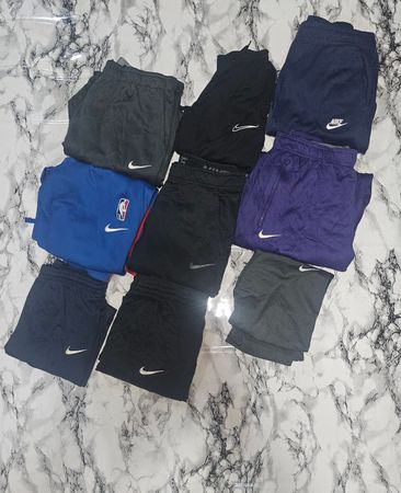 Adidas trackpants 18 pcs Dv02