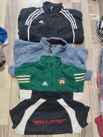 Mixed Branded Fleece Jackets & Vests – Lot of 16
