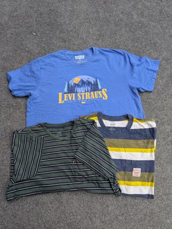 ZV1850 Levi’s T-Shirts