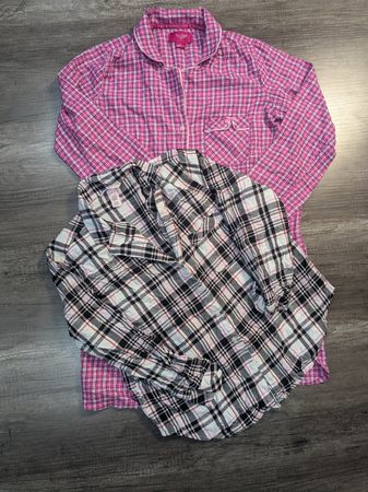 3735 - Victoria's Secret, Pink Blouses