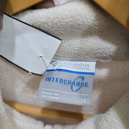 AV-0956 Columbia Fleece Jacket