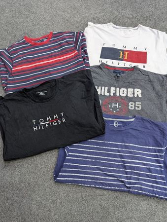 ZV1875 Tommy Hilfiger T-Shirts