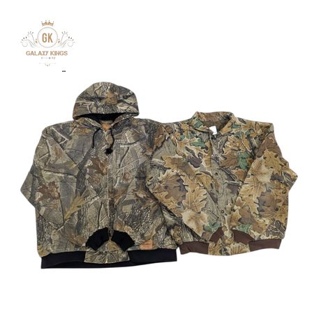 Moletom e Jaqueta com Estampa de Árvore Real e Selva