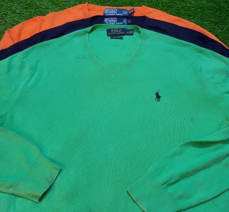 Ralph Lauren light weight v neck sweater