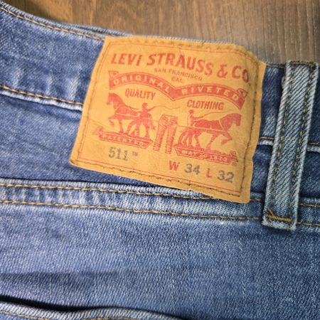 AV-0978 Levi’s Men Jeans