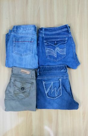 JA 0575 Women’s Embellished Flared Jeans