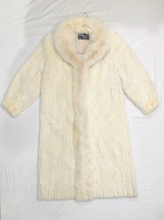Real Fur Vintage Y2K Coats – Mink, Fox etc & Premium Collection