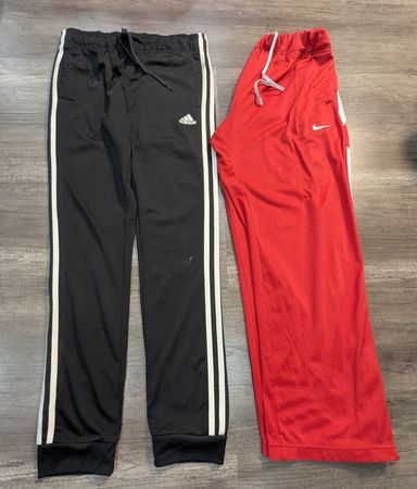 3819 - Pantalones Nike, Adidas