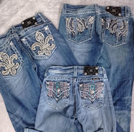 CR6636 Miss Me Flare / Straight Jeans