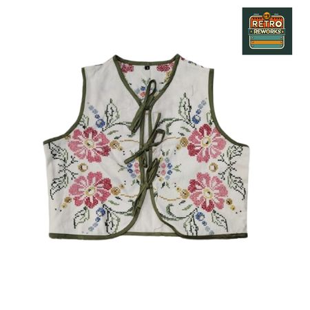 Tops con nudos en la parte delantera reciclados