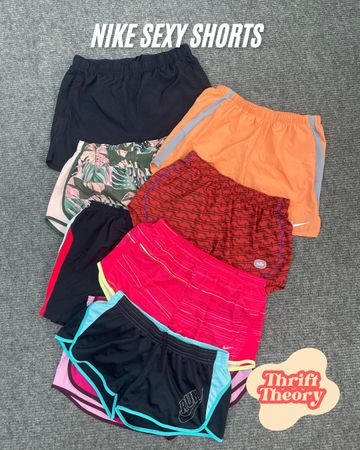 Nike Sexy Shorts - (17/02)