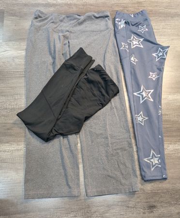 3903 - Athletic Leggings and Trousers