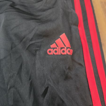 AV-1008 Adidas Track pant