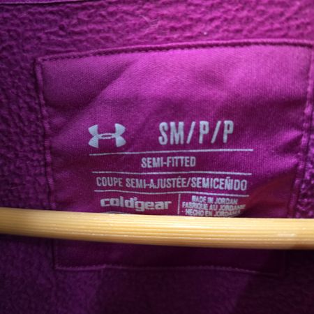 Av-1017 Under Armour Hoodies