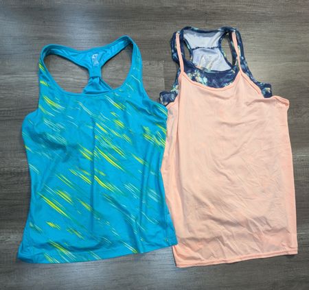 3950 - Athletic, Old Navy, Unbranded Muscle Tank