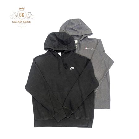 Felpe con cappuccio di marchi misti