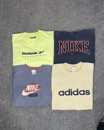 Vintage Branded Sweatshirts 80s 90s 33 pieces