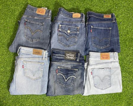 Ladies Levis Jeans