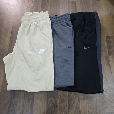 AV-1040 Nike Track Pants