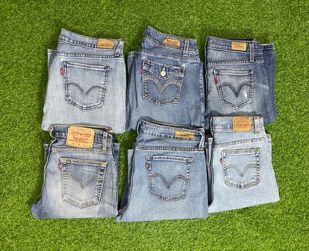 Ladies Levis Jeans