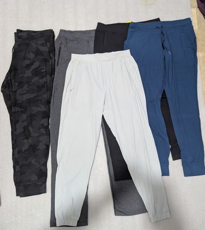 Lululemon jogging trousers
