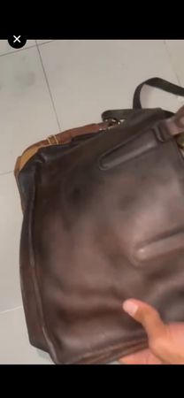 Maßgeschneiderte Handauswahl 8 Coach-Leder