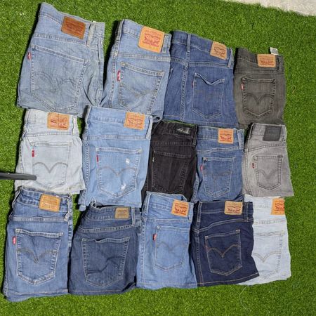 LEVI’S MINI RÖCKE (C 005)