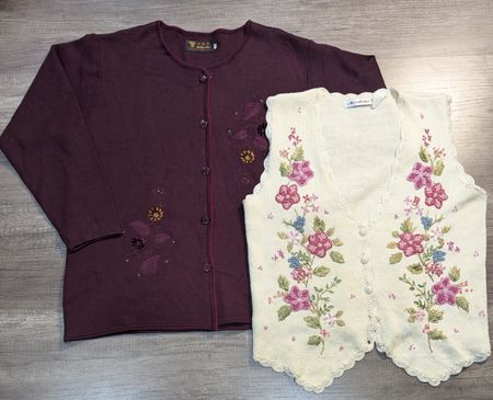 4010 - Vintage Style Sweaters