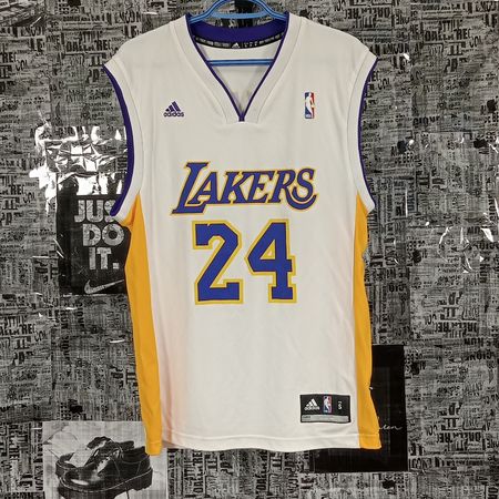 NFL NBA JERSEYS BUNDLE 01