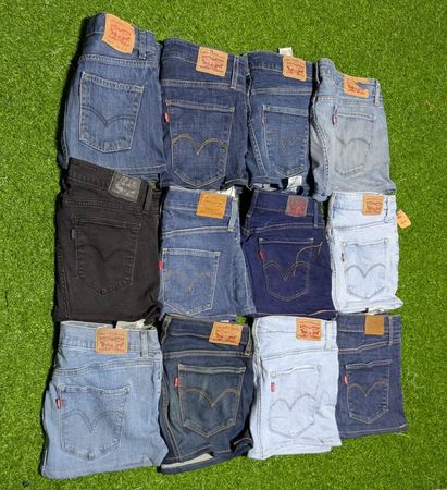 LEVI’S MINI RÖCKE (C 008)