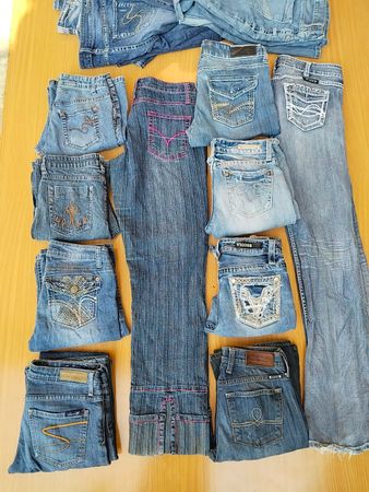 Tuff and other jeans (LJ-45)