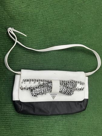 Guess bag