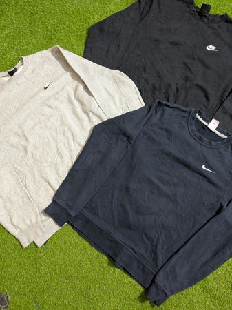 Nike sweatshirt