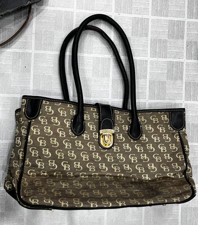 Dooney & bourke bags
